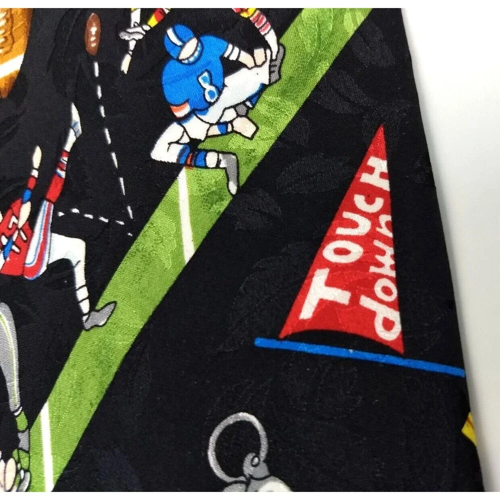 Nicole Miller FRIDAY NIGHT FOOTBALL Neck Tie‎ 100% Silk Vintage 1992 Hand Sewn